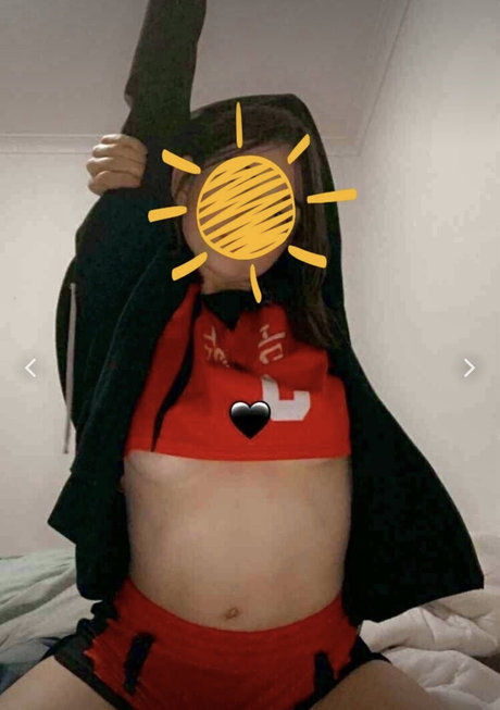 rileyheartz naked pornstar pic