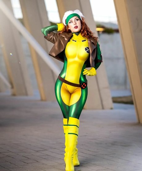 Raineemery beautiful pornstar pic