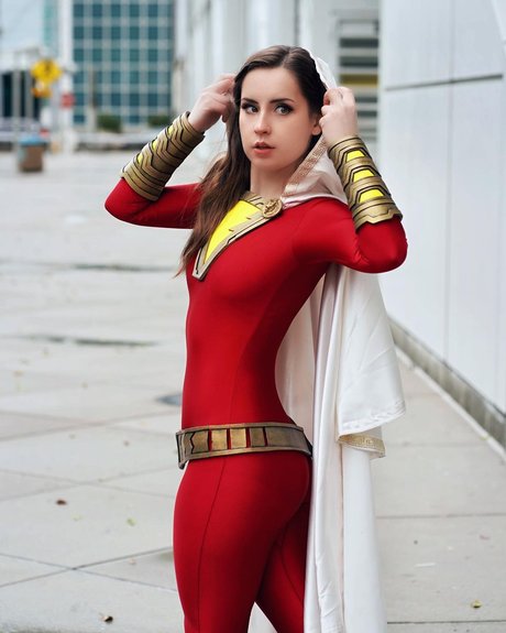 Raineemery nudes star image