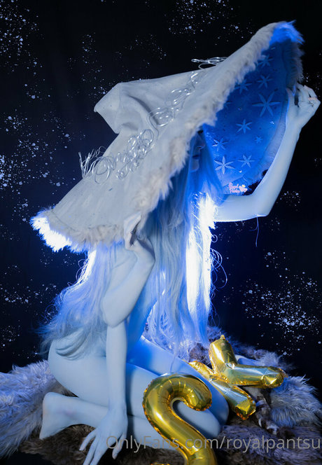 royalpantsu star hot photo