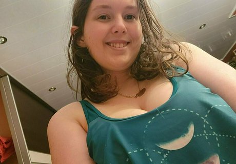 teen orgasm onlyfans hot naked image