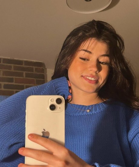 fingering pussy onlyfans hot porn img