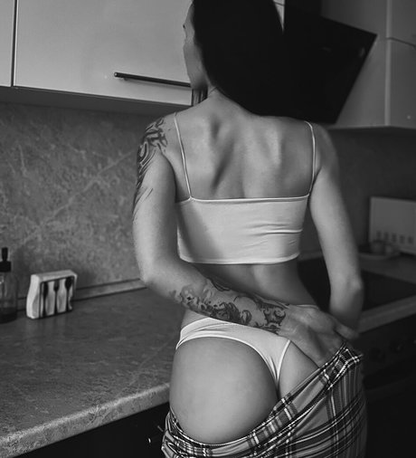 bikini princess onlyfans art naked picture