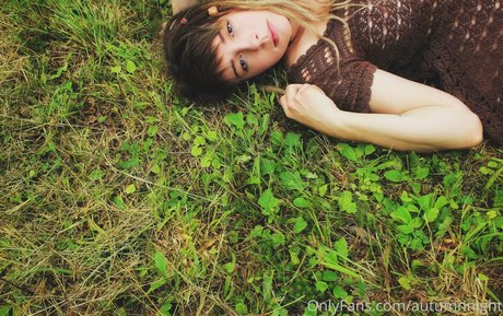 cute babe onlyfans exclusive archive