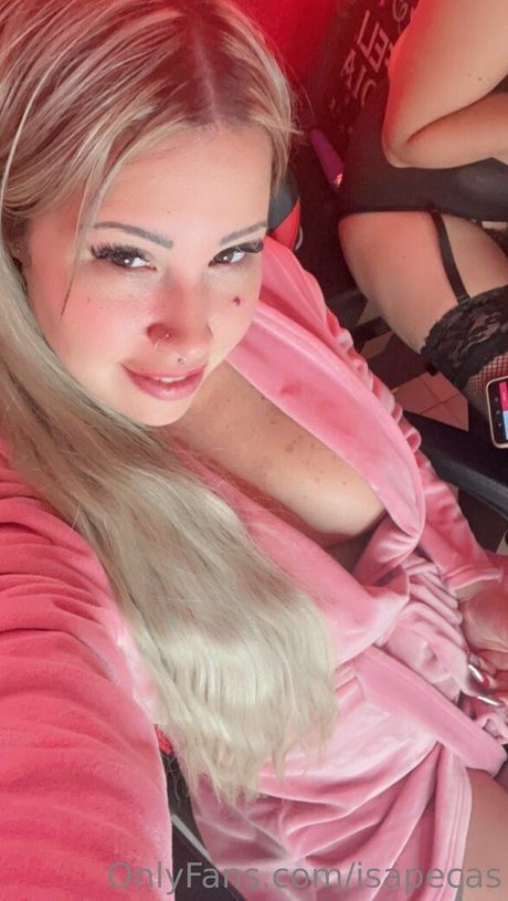 isapecas beautiful actress images