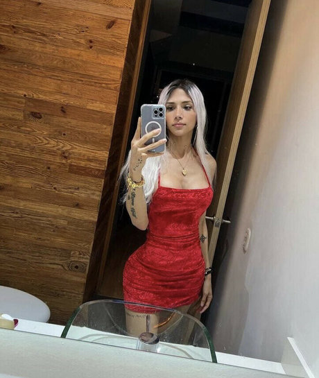 Ts Nathybahamon model adult pictures