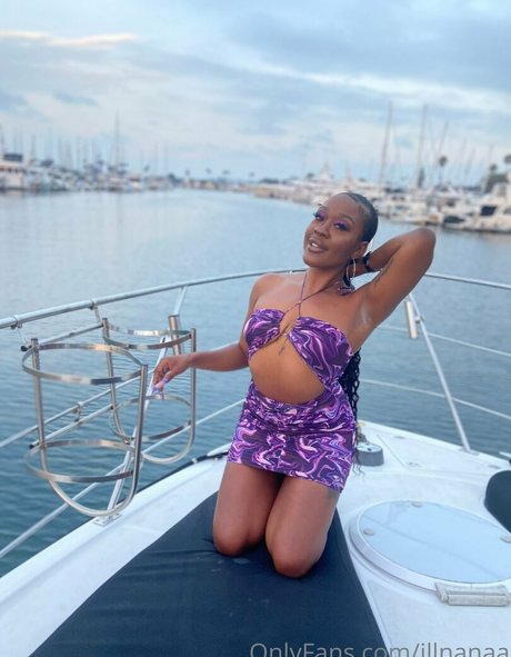 illnanaa pornstar nude image