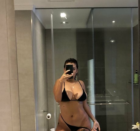 Disturbia star beautiful pics