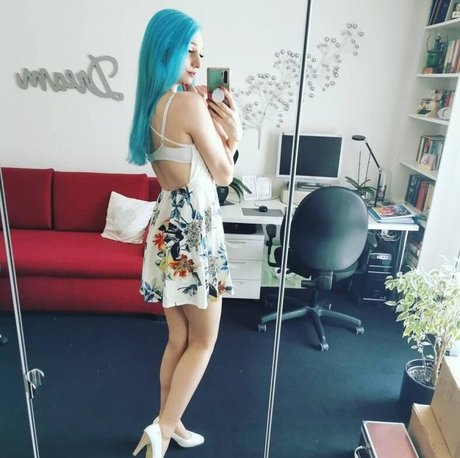 college girl onlyfans porno gallery