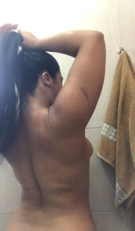 Queli Cruz pornstar exclusive photos