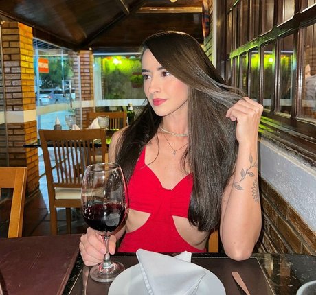 Louise Veronica model top pics