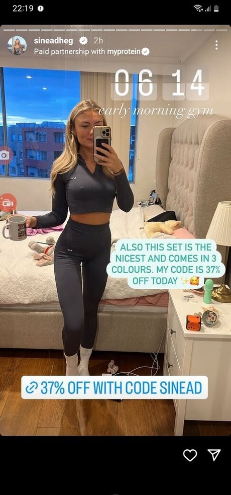 Sinead Hegarty naked star pic