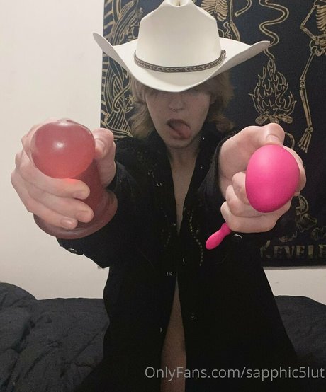 savvy5lut model adult pic