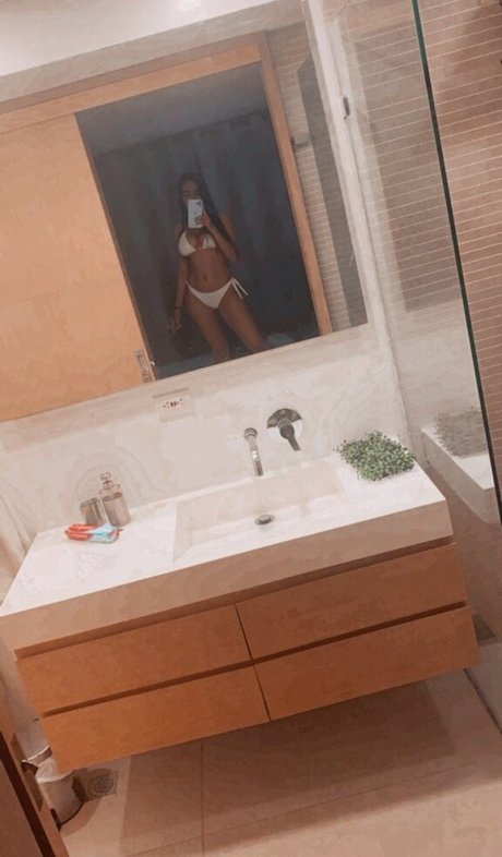 Huge Tits Nataly erotic actress pic