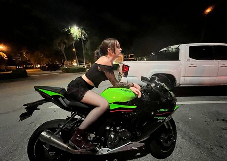 brycesgfkatya nudes star photo