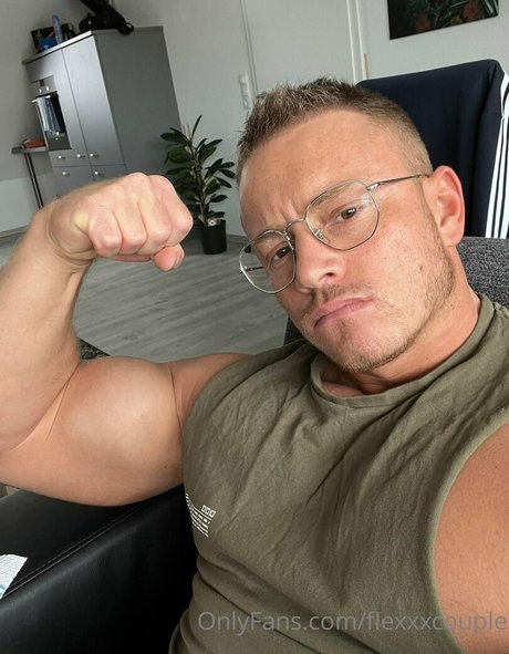 flexxxcouple xxx model pics