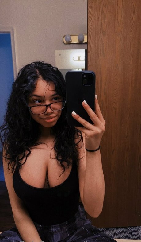 jeannnnnnn perfect star photo