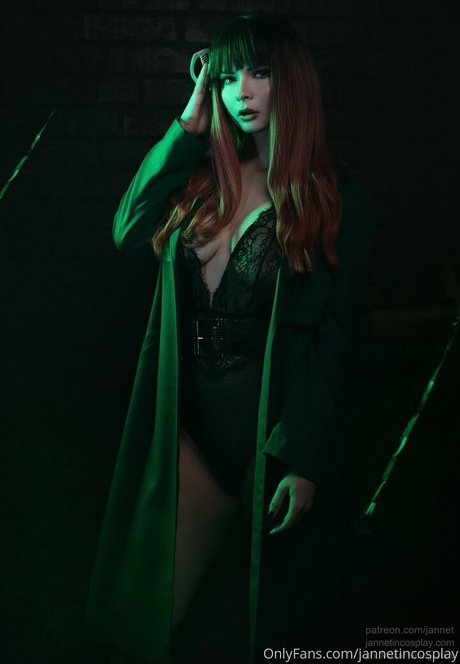 jannetincosplay model hot pic
