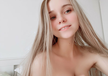 Rachel Blossom nude star pics