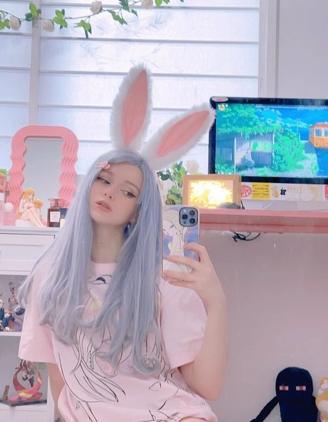 Rachel Blossom star pretty archive