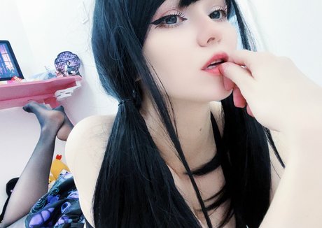 Rachel Blossom exclusive star img