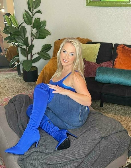 quinnwaters beautiful pornstar images