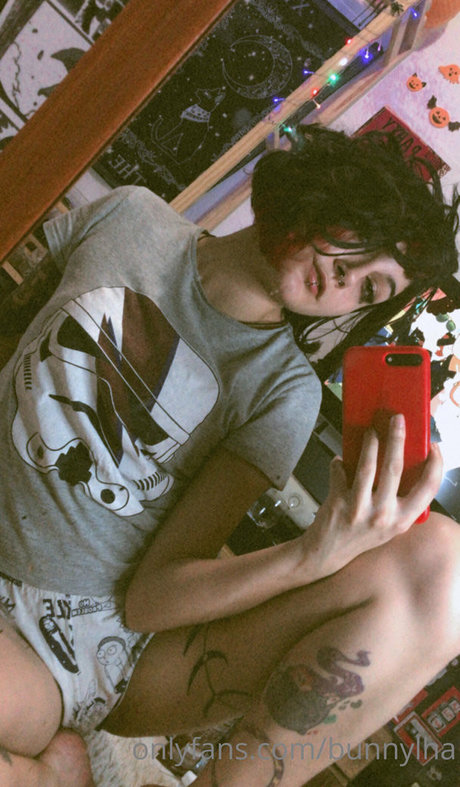 Vanilla Mon exclusive pornstar archive