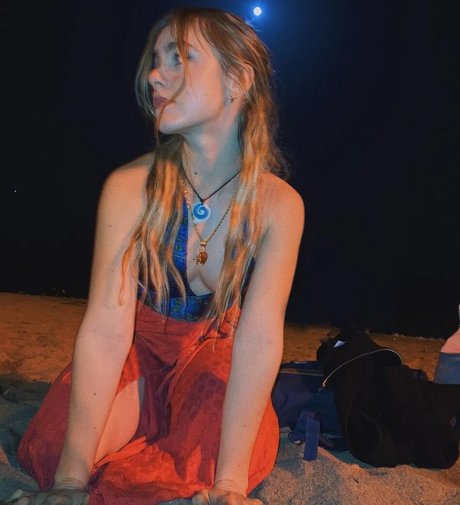 Clara Galle pornstar nude photo