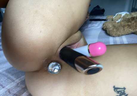 asian shemale onlyfans nude pic