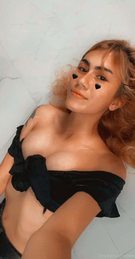 adrixela sexy model pics