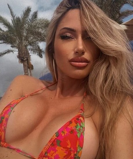 Marinnabryana pretty star photo