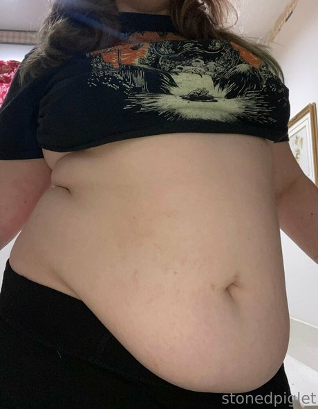 stonedpiglet erotic actress img