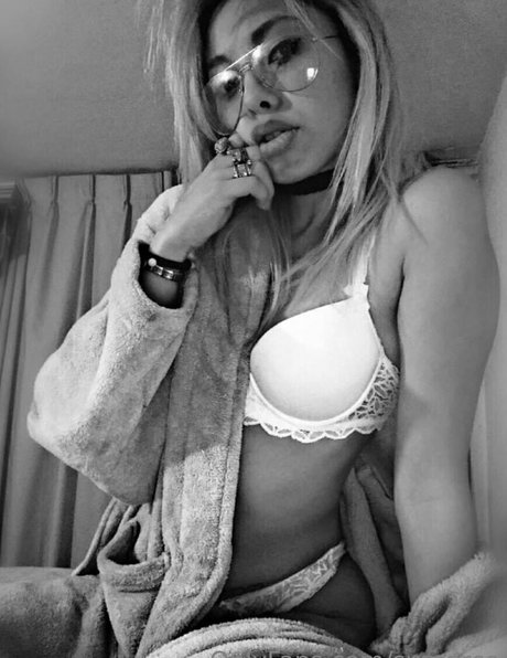 sumerce free pornstar picture