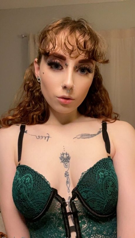 thegardenof eden01 adult model img