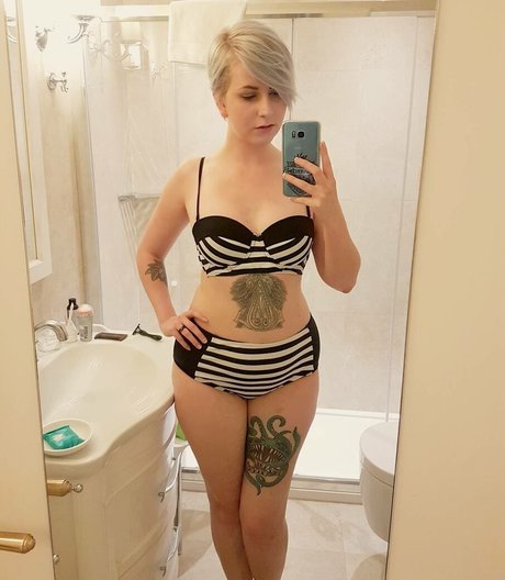 beach blowjob onlyfans art porn photo