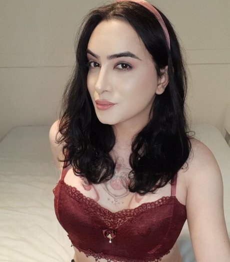 Miss Yuna model porn gallery