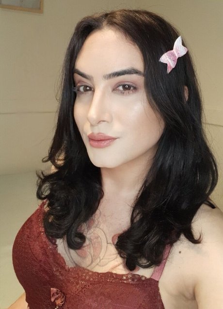 Miss Yuna high quality actress img