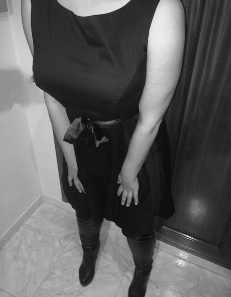 obedientenena erotic star pics