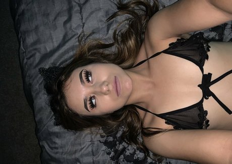 rlunas sexy actress gallery