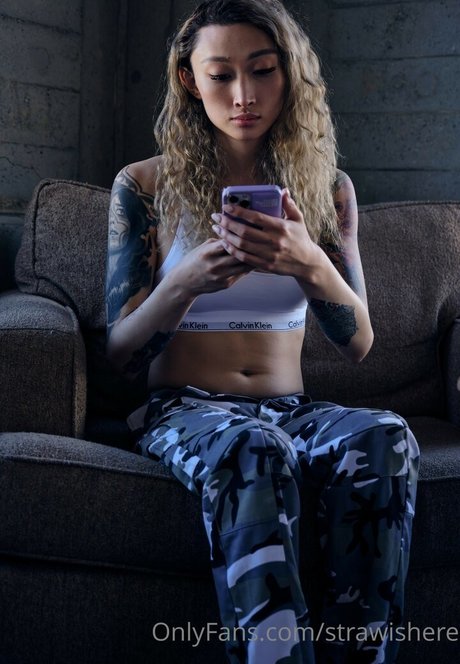 asian girlfriend onlyfans free nude pic