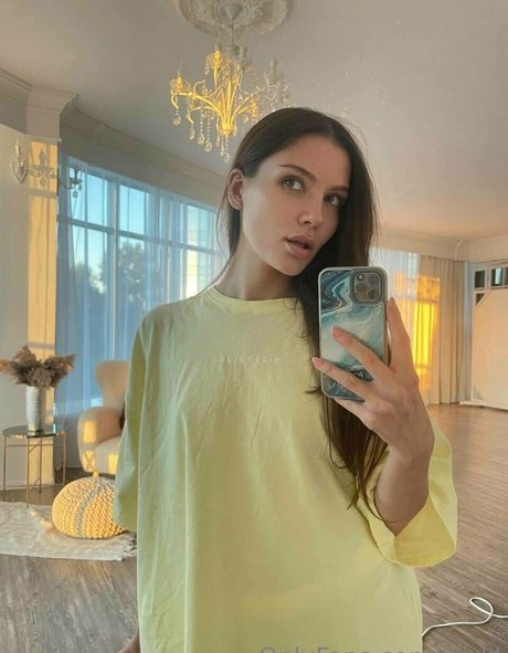 tall onlyfans sexy photo