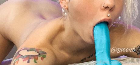 female influencer onlyfans naked gallery