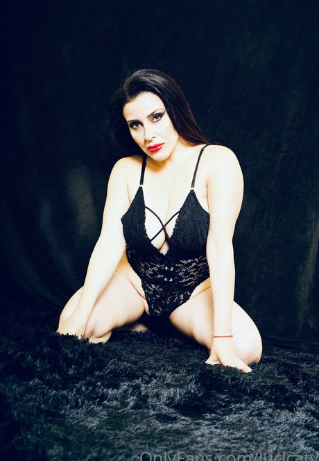 soylu dechile pornographic actress gallery