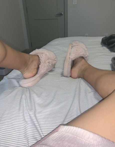 Miliani model free image