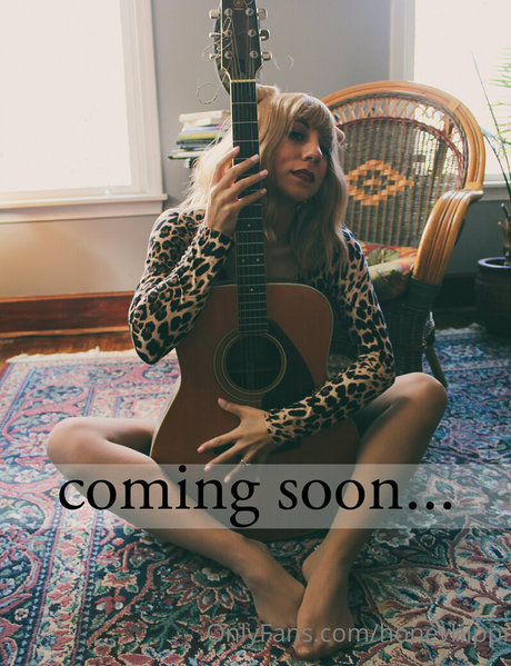 honeyhippi model hd archive