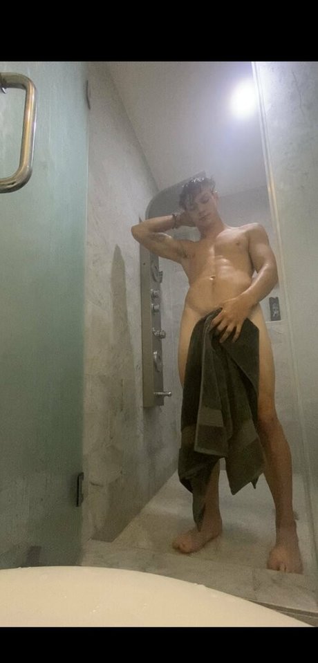 hungodeyfree free model gallery