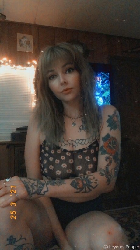 cheyennepeppr model perfect pics