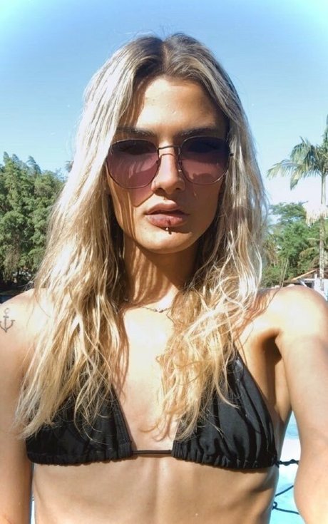 Babi Marchiori nude actress img