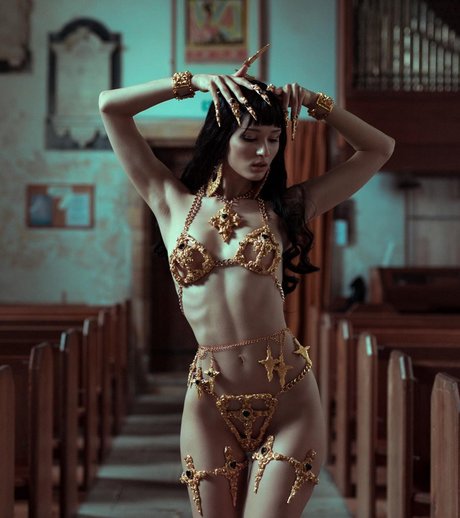 Saich0tic pornstar sexy photo