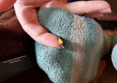 milf handjob onlyfans top pictures